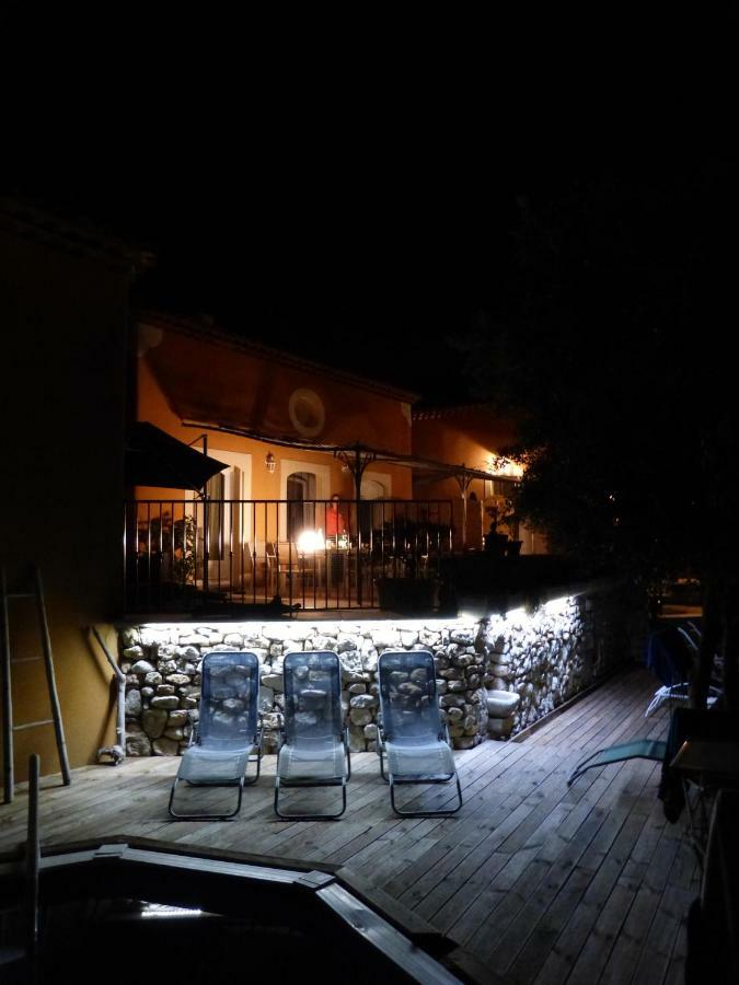 Maison D'Hotes La Garenne Puyloubier Luaran gambar